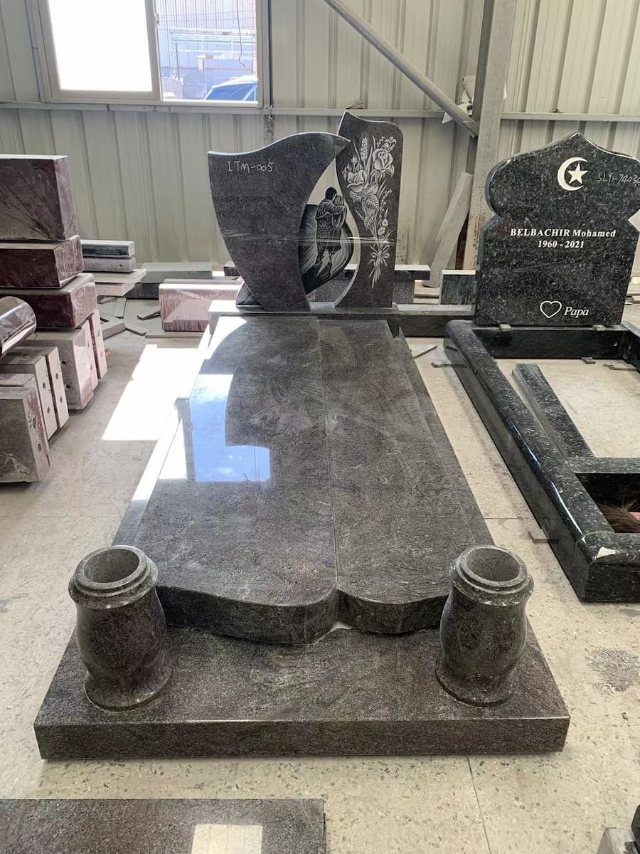 Romanian Monument, Romanian Memorial, Romanian Gravestone, Romanian Cemetery Stone