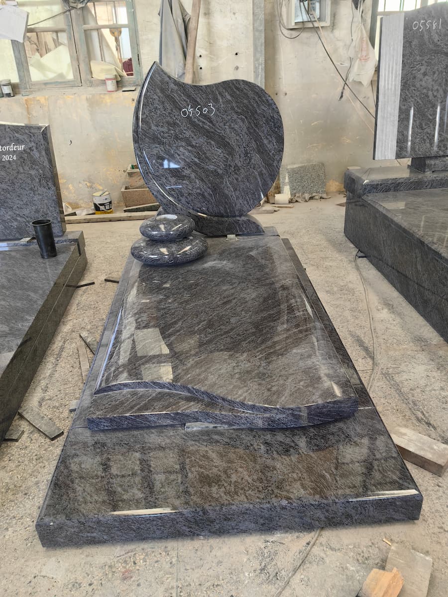 Romanian Monument, Romanian Memorial, Romanian Gravestone, Romanian Cemetery Stone