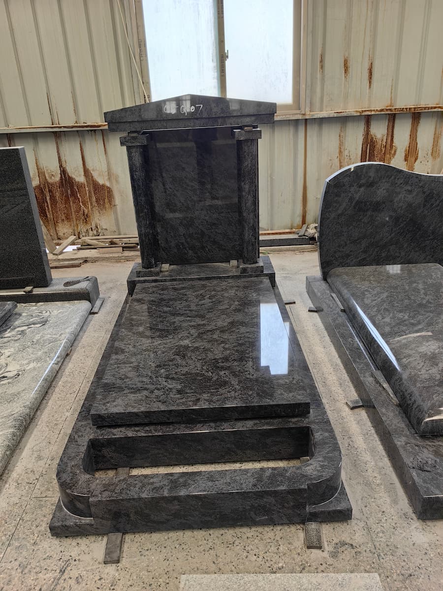 Romanian Monument, Romanian Memorial, Romanian Gravestone, Romanian Cemetery Stone