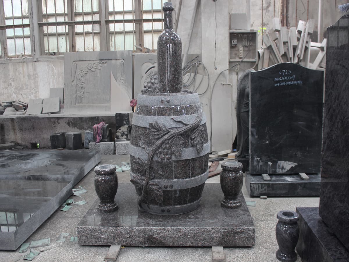 Romanian Monument, Romanian Memorial, Romanian Gravestone, Romanian Cemetery Stone