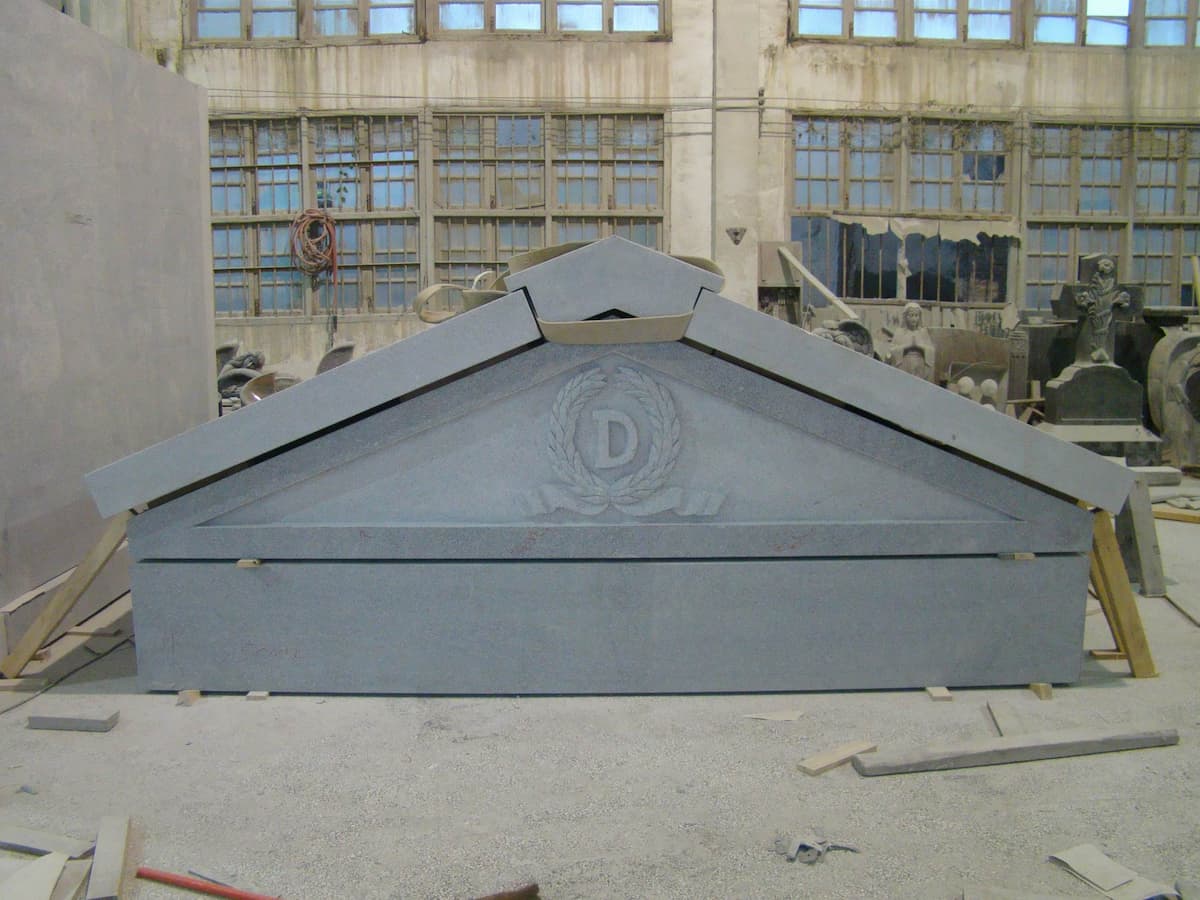 Romanian Monument, Romanian Memorial, Romanian Gravestone, Romanian Cemetery Stone