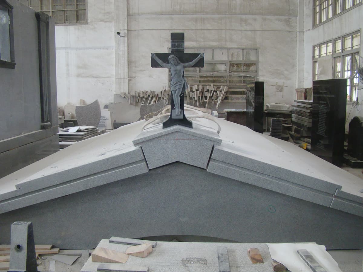 Romanian Monument, Romanian Memorial, Romanian Gravestone, Romanian Cemetery Stone